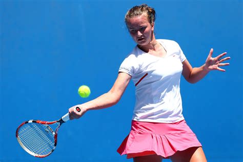 Czech tennis player krejcikova advances to french open semifinals anadolu agency15:33. Junior Girls Wimbledon Preview - DW on Sport