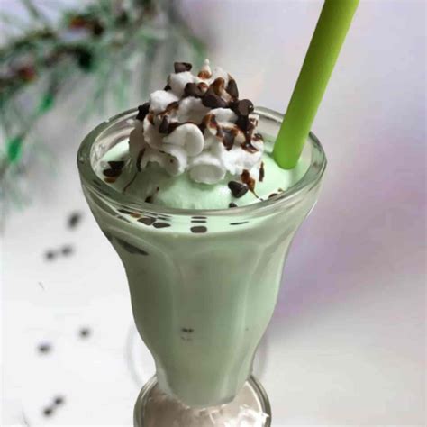 Mint Chocolate Chip Milkshake Smoothies Benefit Sharpmuscle