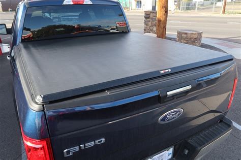 2022 Toyota Tundra Hard Tonneau Cover