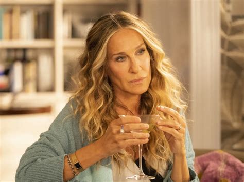 kim cattrall and sarah jessica parker feud a timeline of the beef between sex and the city co stars