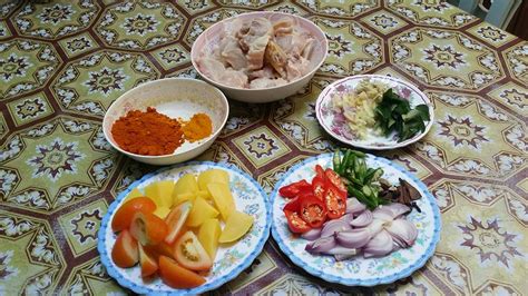 Untuk itu, berikut kami senaraikan 12 resepi masakan india untuk anda. Resepi Kari Ayam Style India