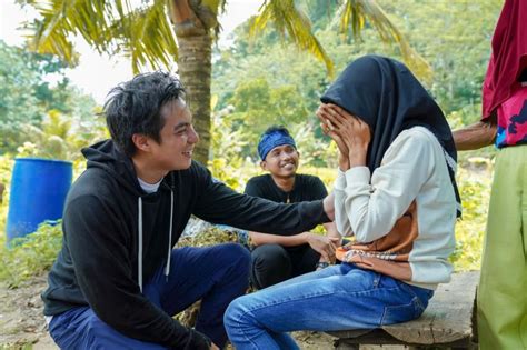 11 Momen Baim Wong Kunjungi Rumah Fansnya Di Nusakambangan Penuh