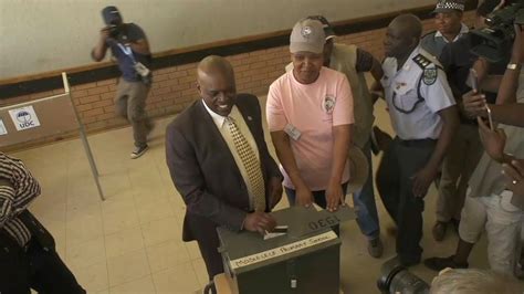 Elections Au Botswana Le Président Mokgweetsi Masisi Vote Afp Images Youtube