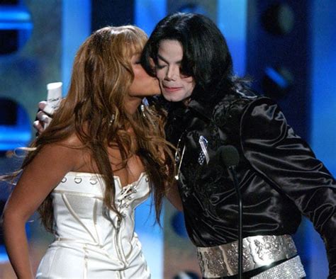 Beyoncé Shared The Love With Michael At The 2003 Radio Music Awards