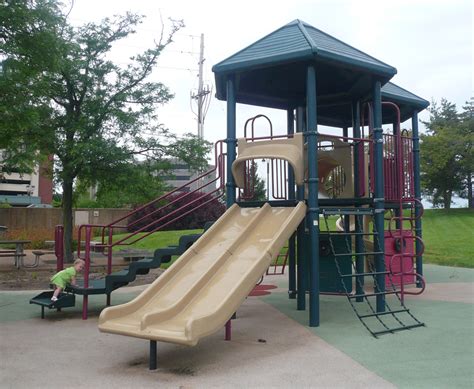 Play St Louis Fountain Park Creve Coeur