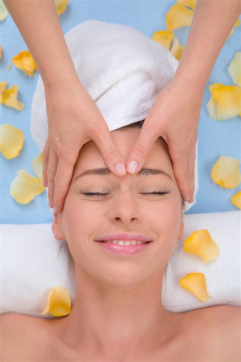 Forehead massage stock image. Image of beauty, lifestyle - 11149091