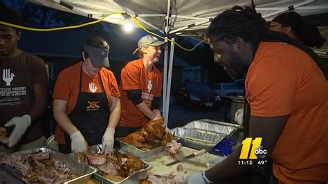 Volunteers Aim To Feed Victims Of Hurricane Matthew Abc11 Raleigh Durham