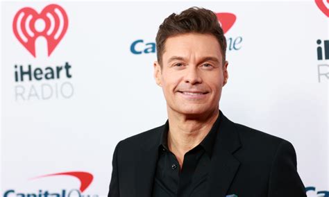 Live With Kelly And Ryan Host Ryan Seacrest Snaps At Guest