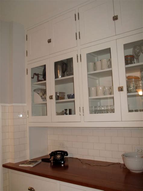 We knew when we first moved in that we needed a major kitchen remodel, but we also knew it wouldn't a small addition to the house in the 1930s or so had created a cute little butler's pantry, a pantry closet, and a separate room for an icebox, where the. 1930s Colonial Revival Kitchen in 2020 | Bungalow kitchen, Kitchen remodeling projects, Kitchen ...