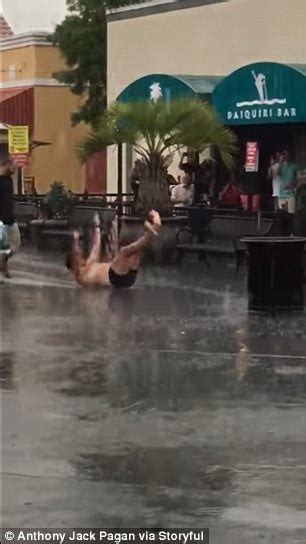 Video Shows Man Slip N Sliding In The South Carolina Rain Daily Mail