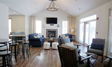 Stone Creek Apartments | West Side Madison Apartments | Madison, WI