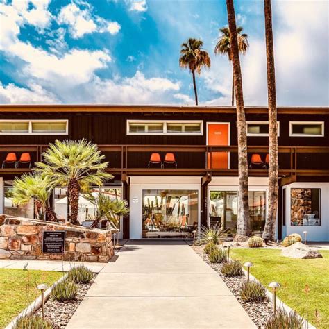 A Mid Century Modern Refresh Palm Springs Hotels Palm Springs Mid