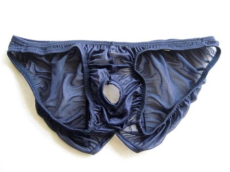 2017 Hot Sexy Men Underwear Light Silk Elastic Big Pouch Briefs Sexy