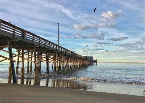 Newport Beach Pier, Newport Beach, CA in 2021 | Newport beach pier, Newport pier, Newport beach