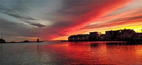 Insanely red sunset in Ålesund Norway #sky #skies #nature #photography | Red sunset, Sunset, Alesund