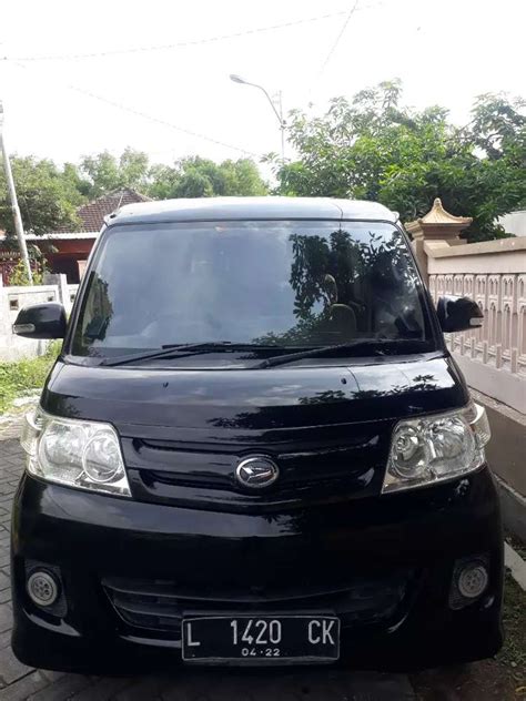 Dijual Mobil Bekas Daihatsu Luxio M 2012 Jawa Timur 174944