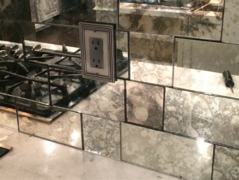 Showcasing the soft color variations of natural marble with silver mirrored glass trims, the kasol dove marble and mirrored glass mosaic is a contemporary interpretation of art deco design. Antique Mirror Glass Backsplash Tile | veidrodziai ...