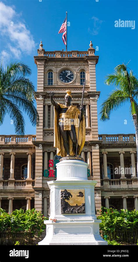 King Kamehameha Statue Honolulu Oahu Hawaii Stock Photo Alamy