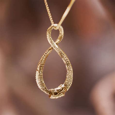 Infinity Dragon pendant gold