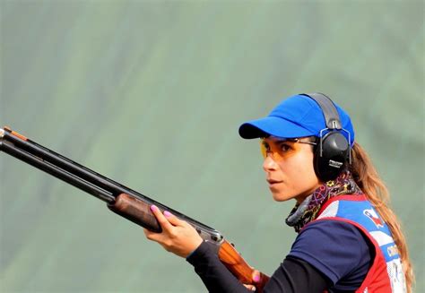 Francisca crovetto ganó medalla de plata en la copa del mundo de tiro skeet. Francisca Crovetto en camino a Tokio 2021 - Radio JGM