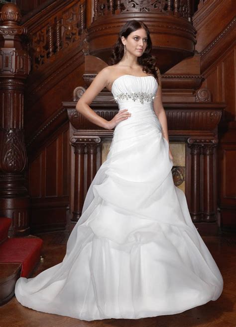 There are various styles to choose from, including. Is the wedding dress ok for me? (wear, dresses, date ...