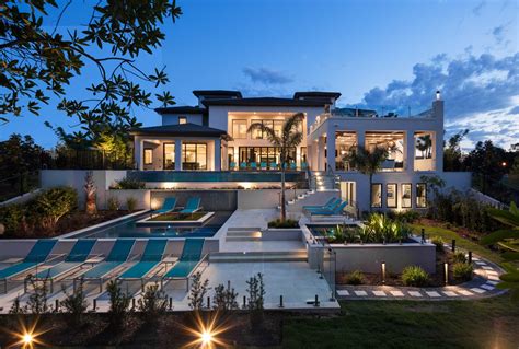 Isole Villa Luxury Retreats In 2020 Luxury Real Estate Agent