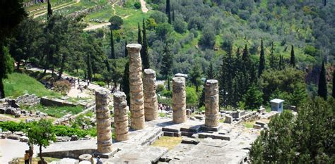 The Delphic Oracle Its History And Surprising Modern Incarnations