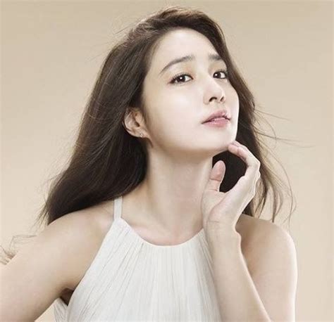 Pin By Alan Leung On Actressmodel Lee Min Jung 이민정 Lee Min Jung