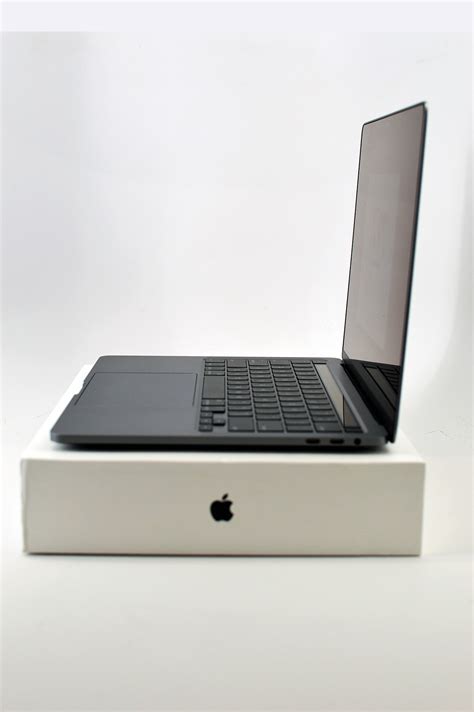 apple 13 3 macbook pro touch bar intel i5 2 0ghz 10th gen 16gb ram 512gb ssd space gray