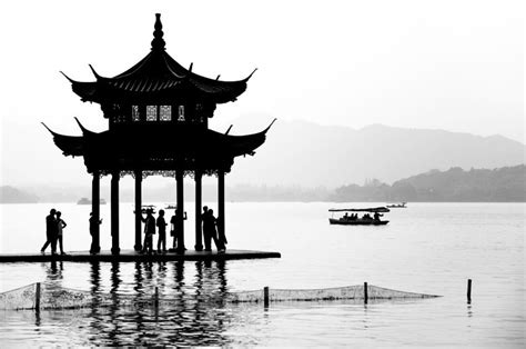 Chinese Pavilions And Peaceful Waters The Mysterious Beauty Of