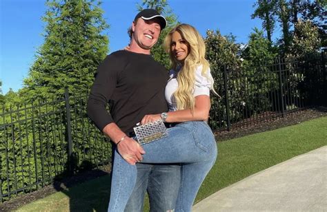 Real Housewives Of Atlanta Star Kim Zolciak Files Documents To Dismiss Divorce From Kroy