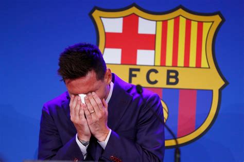 lionel messi breaks down in tears in barcelona fc farewell