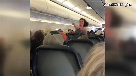 People Were Pretty Scared Passengers Describe Tense Scene After Womans Outburst On Spirit