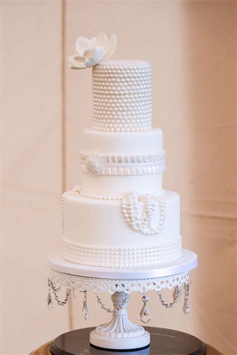 Memorable Wedding A Guide To Elegant Wedding Cakes