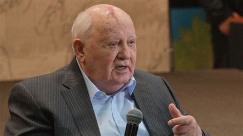 Gorbatschow will den russischen präsidenten bei seinem. L'ancien président de l'URSS Mikhaïl Gorbatchev a envoyé ...