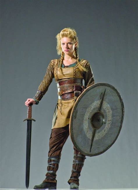 Fantasia De Vikings Para O Carnaval Seriado Como Fazer Em Casa Vikings Lagertha Ragnar