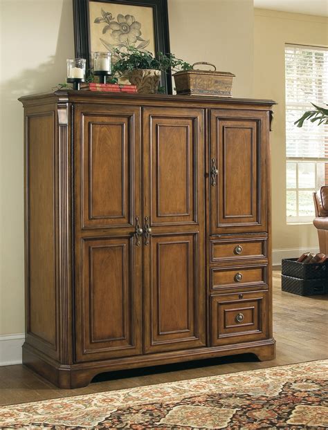 Enclosed Computer Cabinet Computer Armoire With Pocket Doors Ideas On