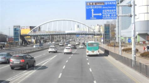 Jun 13, 2021 · 시는 앞서 지난해 12월 남부권(그랑시티자이 아파트∼호수공원∼고잔신도시∼중앙역∼한대앞역∼상록수역∼본오동∼사리역∼정비단지) 노선, 지난달 17일 서부권(중앙역∼고잔신도시∼초지역∼안산역∼선부광장∼성포광장∼안산종합여객자동차터미널) 노선. 엔비로500 버스 안산역 →뱅골 주행영상 - YouTube