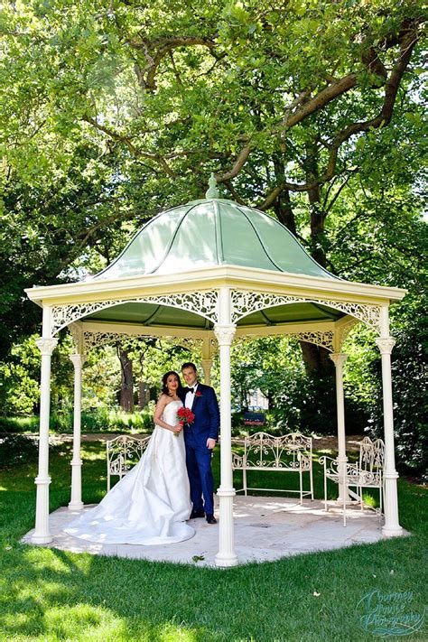 The Best Garden Wedding Venues For Summer Manor By The Lake Chwv