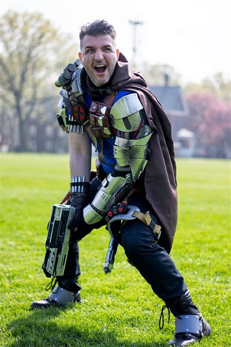 Cable Cosplay Cosplay Cable Person