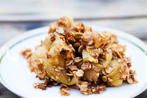 Apple Crisp Recipe Easy Apple Dessert