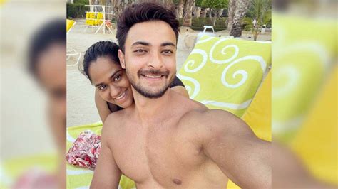 salman khan s sister arpita posts a romantic pic with husband