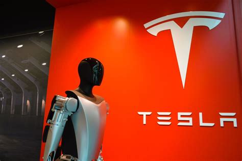 Robot Humanoide De Tesla Sorprende A Todos Con Sus Asombrosas