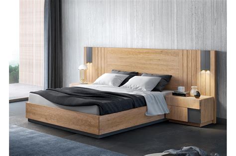 La tête de lit est livrée montée, ainsi vous aurez juste à la glisser entre le sommier et le mur de votre chambre. Lit Adulte avec Rangement 160x200 - Bois Teck pour lit