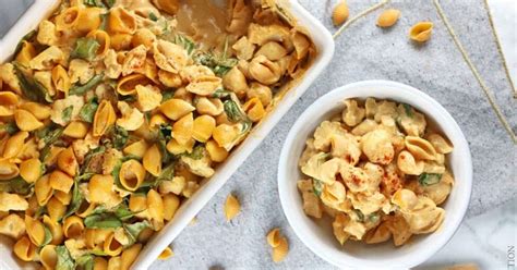It uses cauliflower in place of pasta, a super creamy sauce made if a combination of cheeses, and a mix of spices to enhance the taste. Buffalo Cauliflower Mac and Cheese {Vegan} - VNutrition by ...