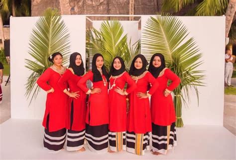Maldivian National Dress Traditional Dresses National Dress Dress