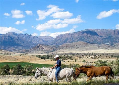 5 Great Reasons To Go On A Montana Ranch Vacation