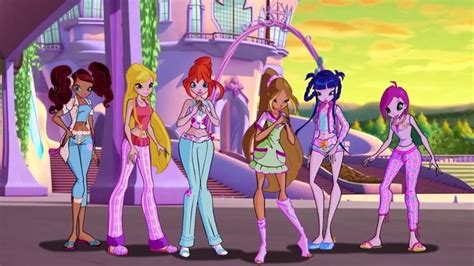 Winx Club Season 5 Pajama Outfits Aisha Stella Bloom Flora Musa