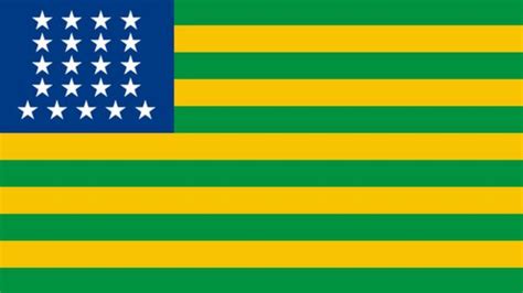 Bandeira Do Brasil Feita Com Material Reciclável Vários Materiais