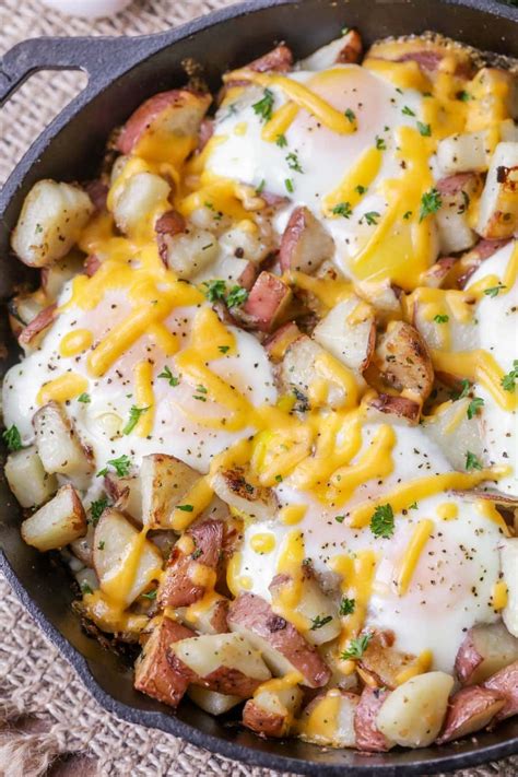 The Delicious Recipes Baked Cheddar Eggs And Potatoes